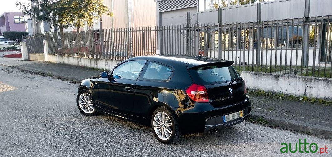 2008' BMW 120 D photo #2