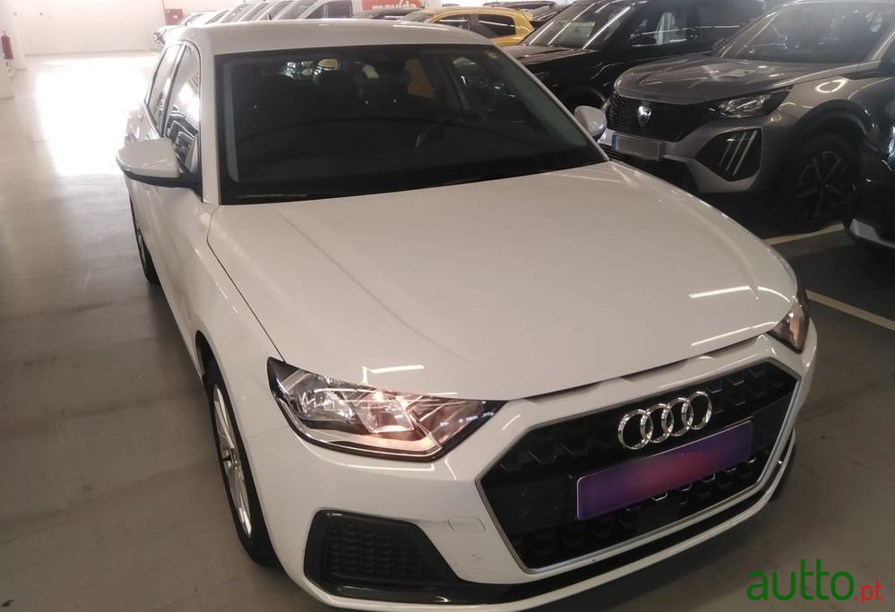 2023' Audi A1 Sportback photo #3