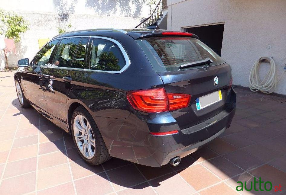 2011' BMW 535 Pack M photo #2