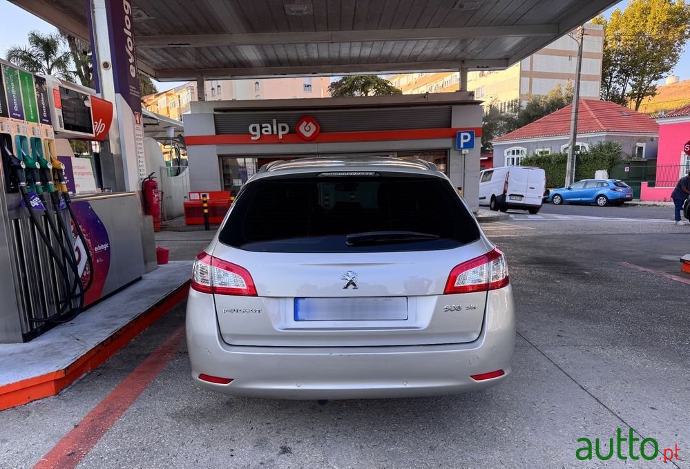 2011' Peugeot 508 Sw photo #6