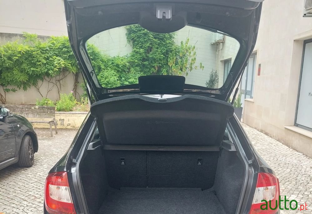 2018' Skoda Rapid 1.6 Tdi Active photo #5