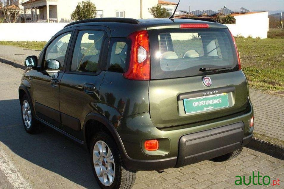 2013' Fiat Panda 1.3 16V Multijet Trekking photo #1