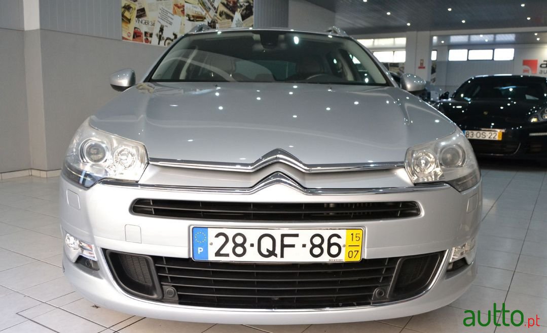 2015' Citroen C5 Tourer photo #2
