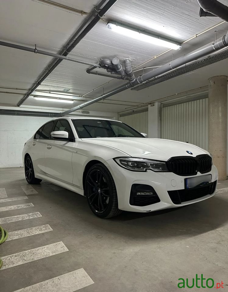 2019' BMW 330 E Pack M Auto photo #2