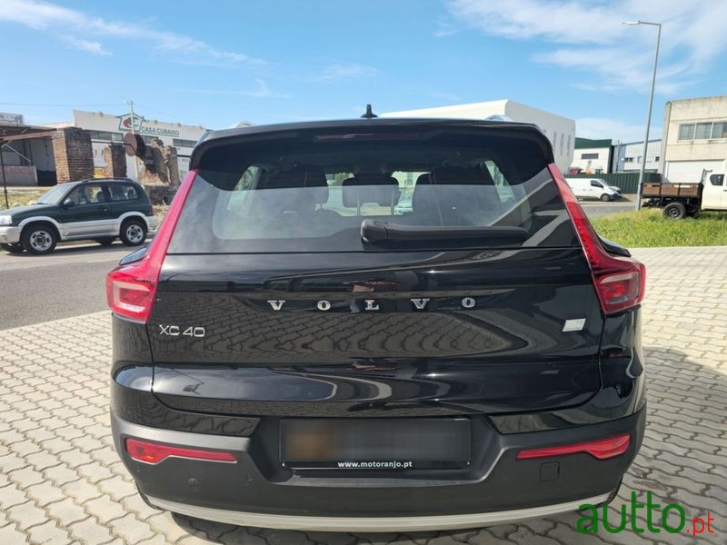 2021' Volvo Xc 40 photo #6