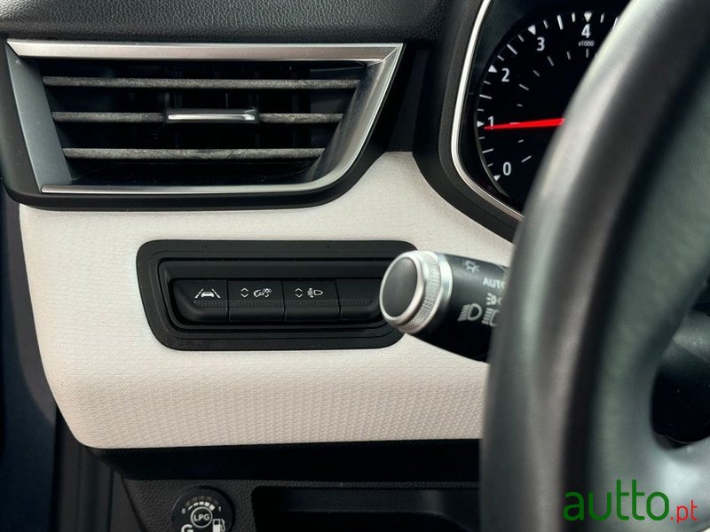 2021' Renault Clio photo #6