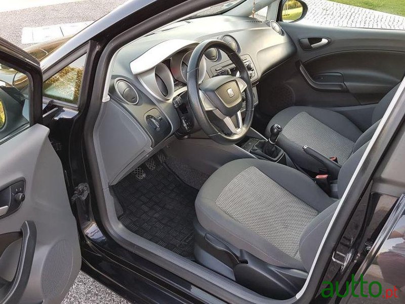 2010' SEAT Ibiza 1.2I Style photo #4