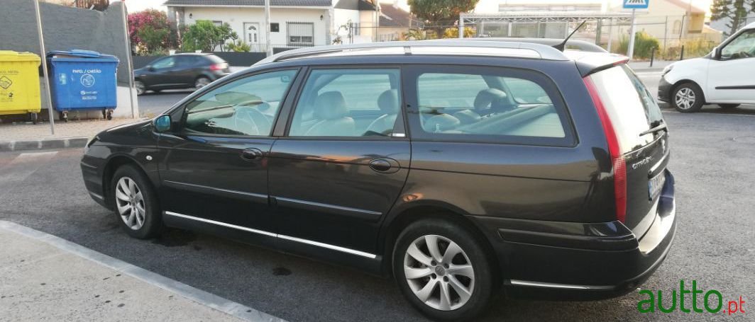 2004' Citroen C5 Tourer photo #2