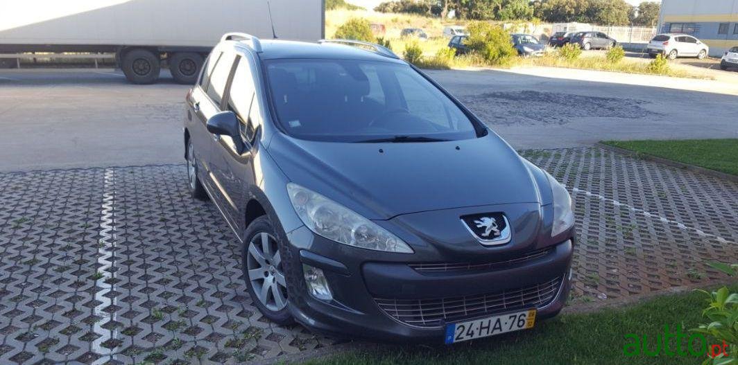 2008' Peugeot 308 Sw photo #3