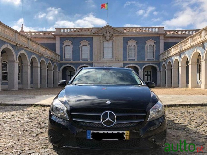 2014' Mercedes-Benz A-180 Cdi Style Edition photo #2