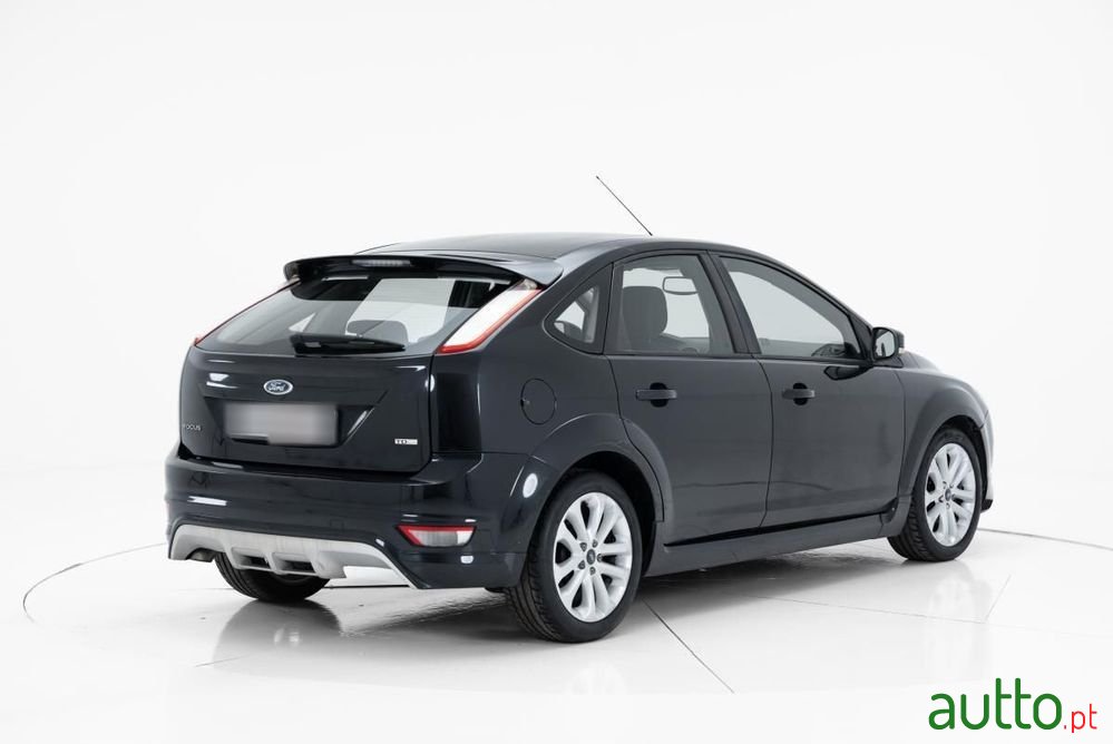 2009' Ford Focus photo #3
