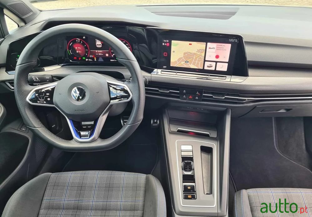 2021' Volkswagen Golf photo #5