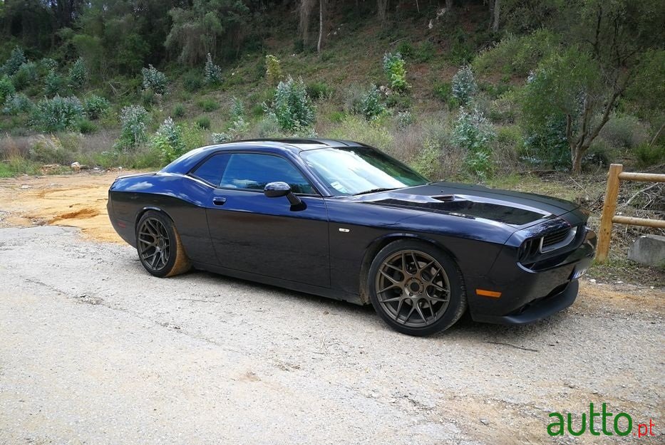 2012' Dodge Challenger photo #3