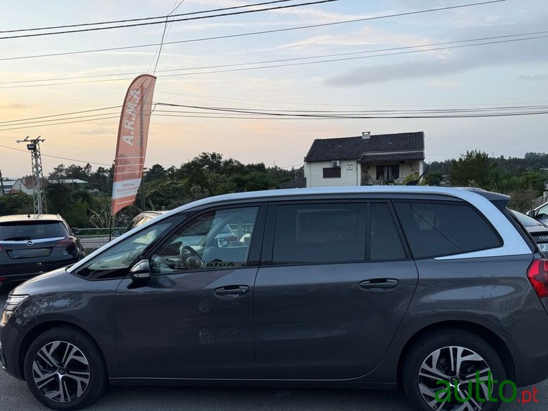 2022' Citroen Grand C4 SpaceTourer photo #4