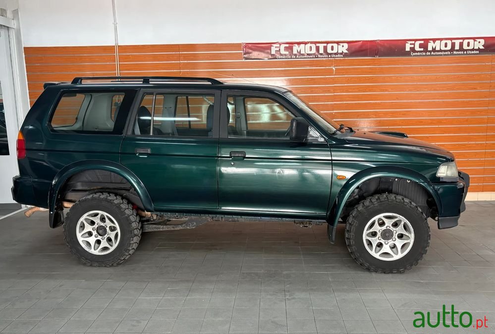 1999' Mitsubishi Pajero Sport 2.5 Td Gls photo #4