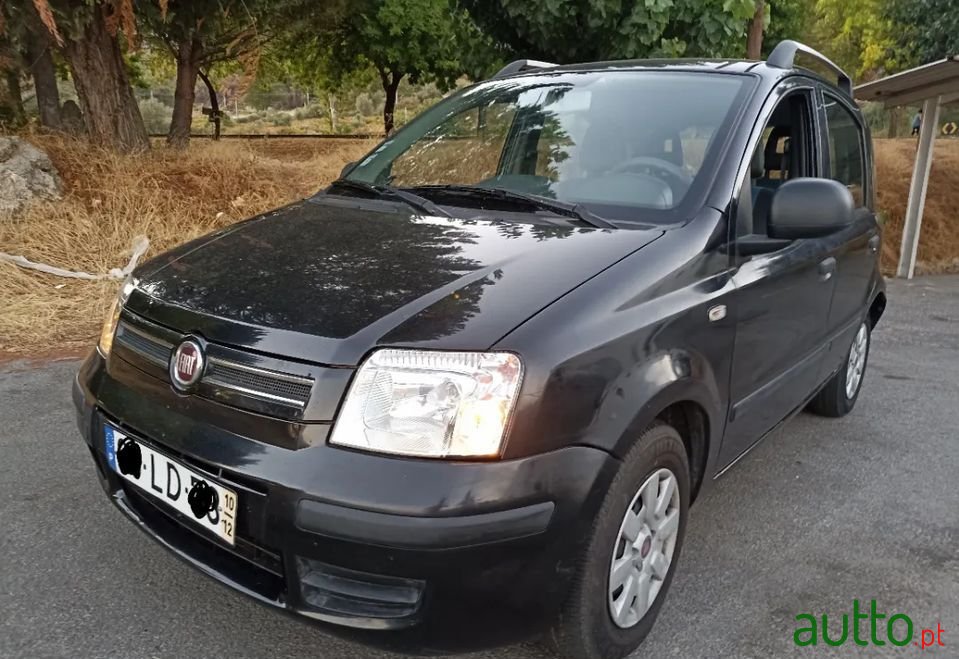 2010' Fiat Panda photo #1