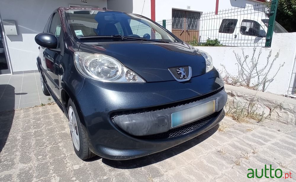 2006' Peugeot 107 1.0 Trendy photo #1