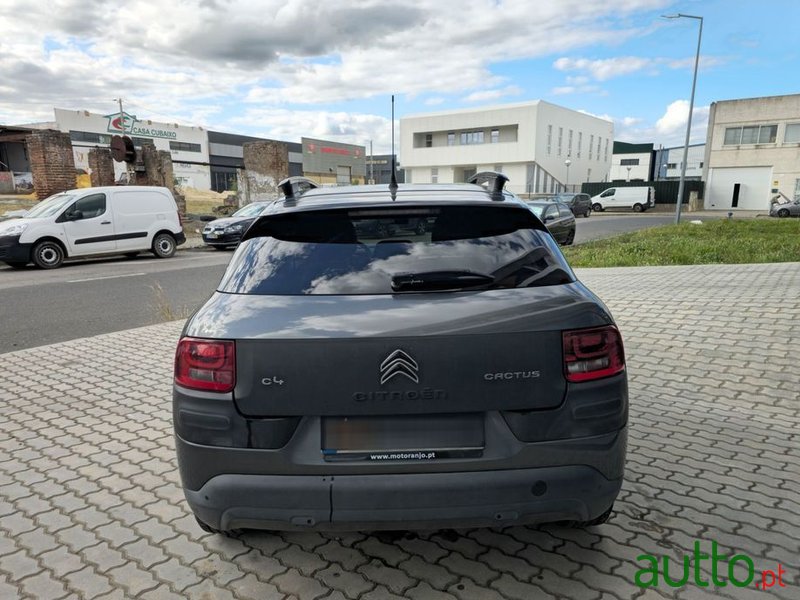 2016' Citroen C4 Cactus photo #6