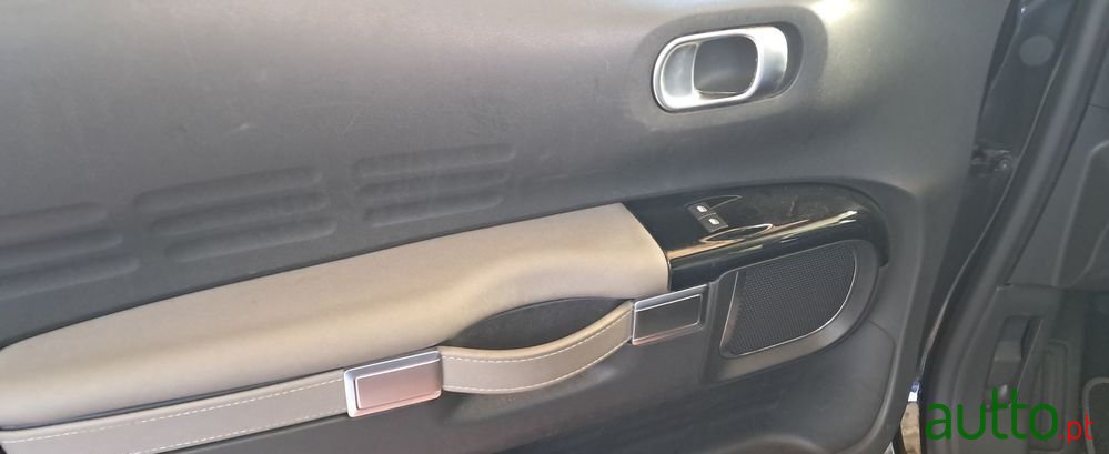 2019' Citroen C4 Cactus photo #4