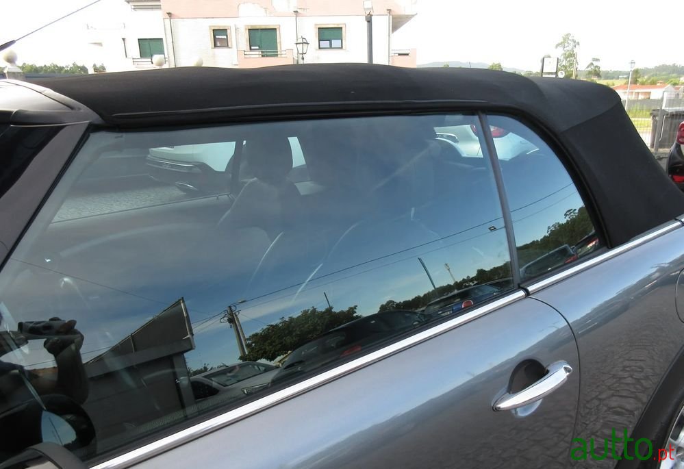 2009' MINI Cabrio Cooper S photo #3