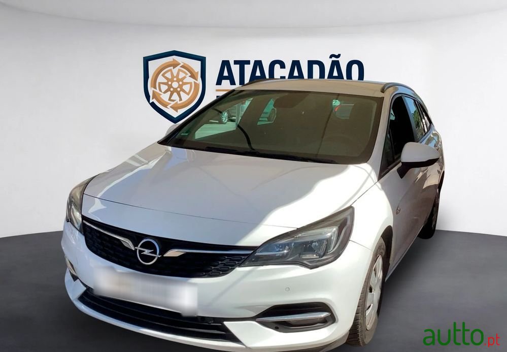 2020' Opel Astra Sports Tourer photo #1
