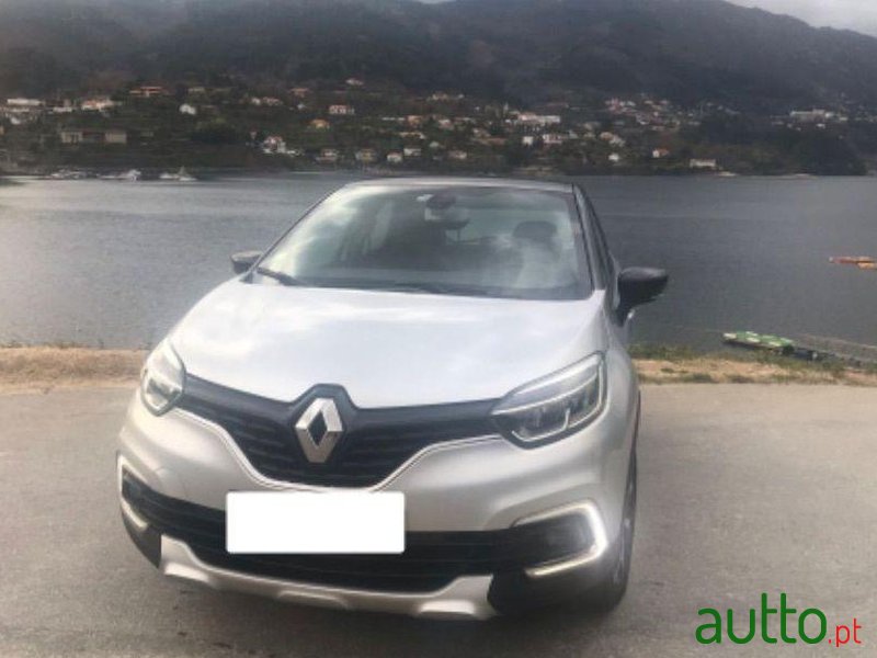 2018' Renault Captur 1.5 Dci photo #2