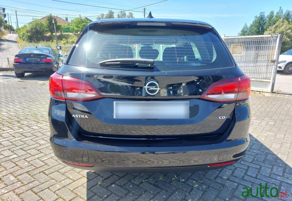 2018' Opel Astra Sports Tourer photo #6