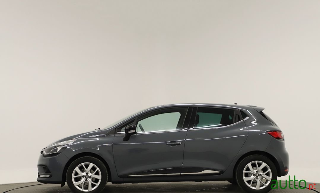 2019' Renault Clio photo #4