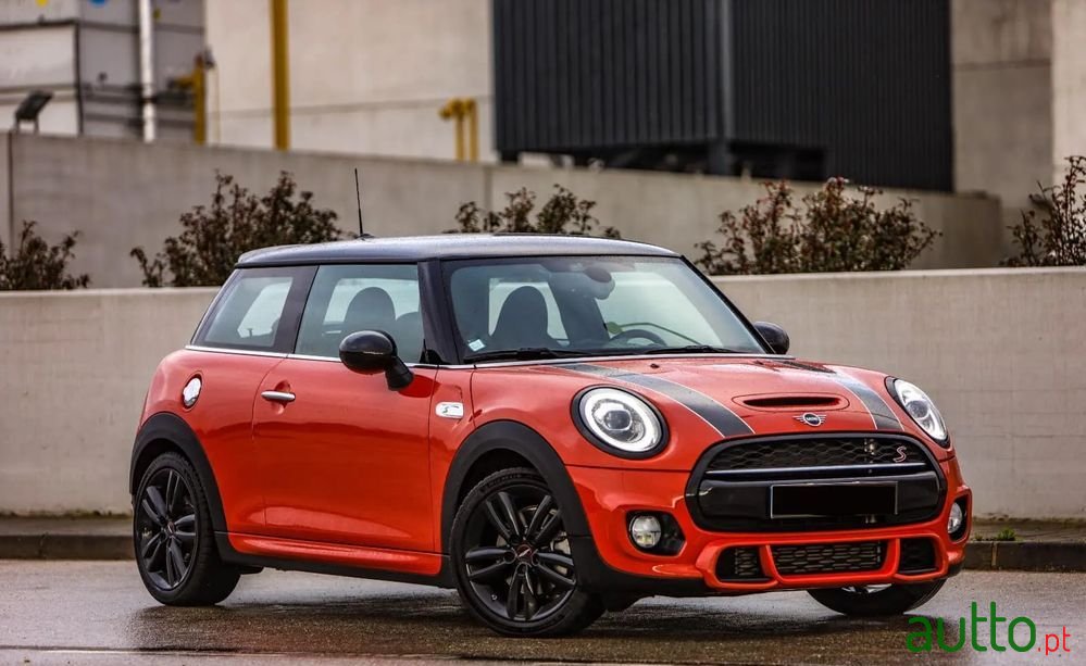 2018' MINI Cooper Sd Auto Desportiva for sale. Alcobaça, Portugal