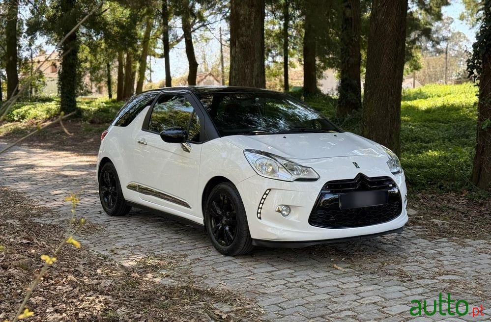 2013' Citroen DS3 1.2 Vti So Chic photo #3