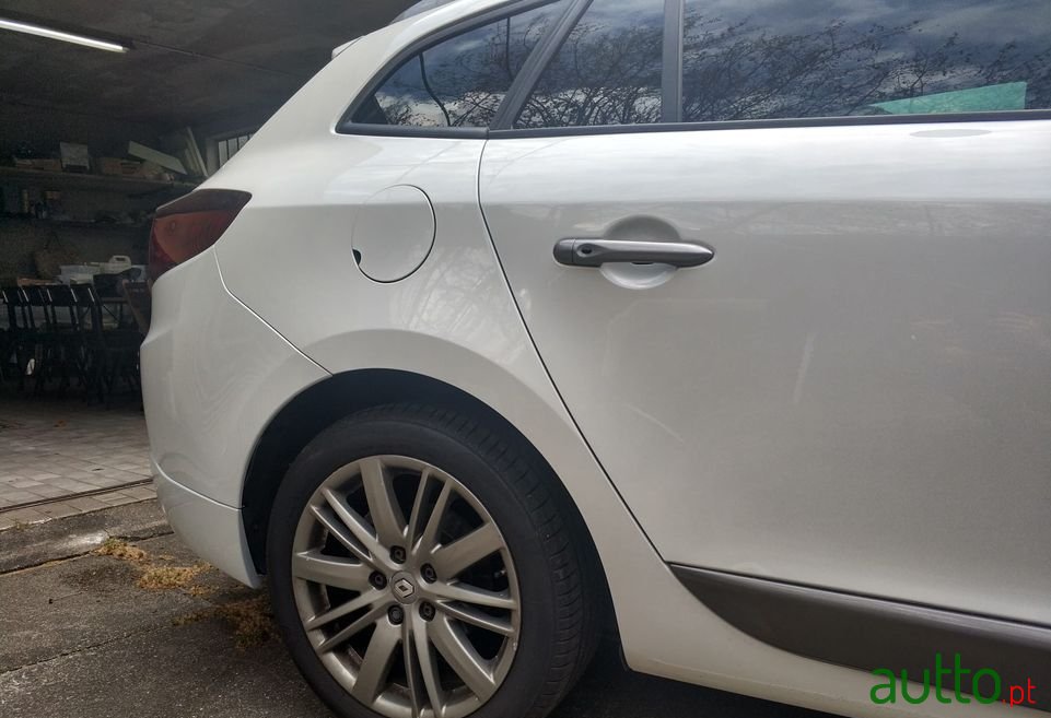 2015' Renault Megane photo #2