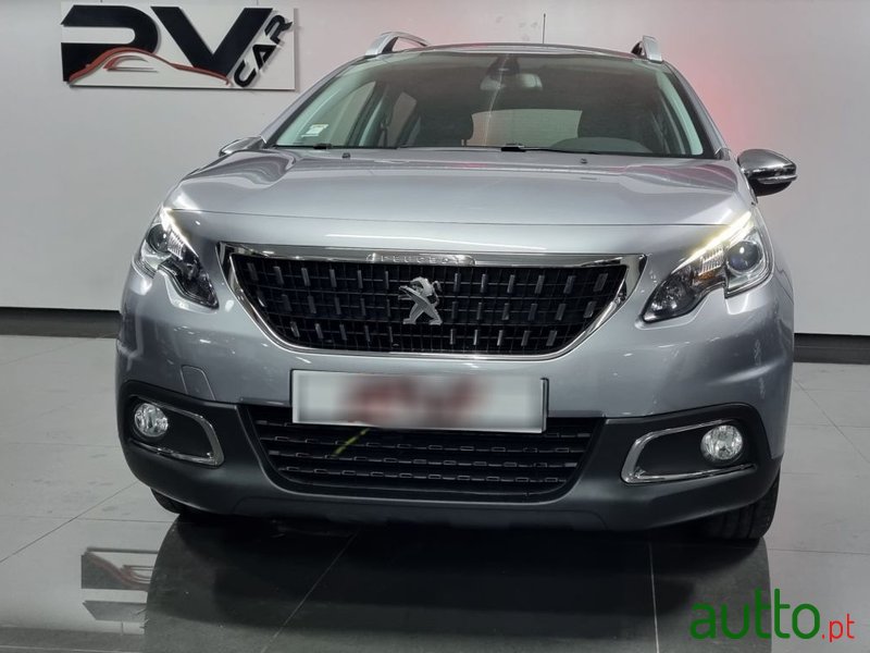 2018' Peugeot 2008 photo #5