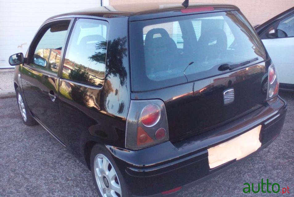 2001' SEAT Arosa photo #1