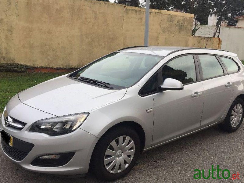 2014' Opel Astra Sport Tourer photo #1