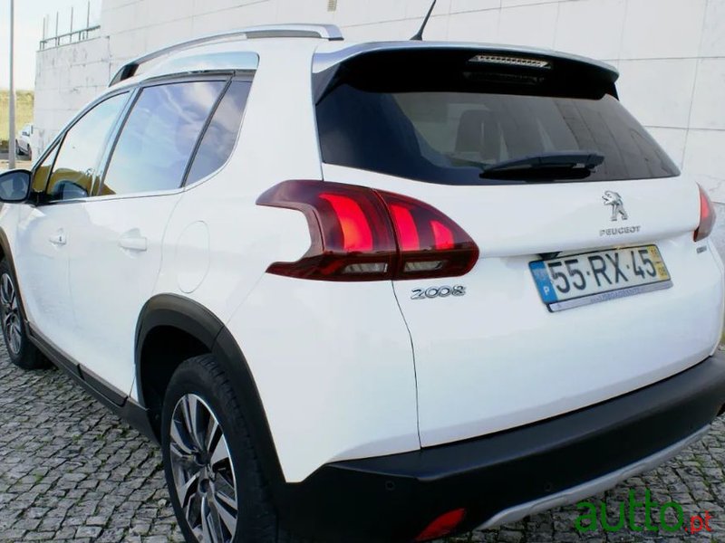 2016' Peugeot 2008 photo #5