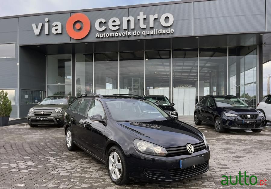 2012' Volkswagen Golf Variant photo #1