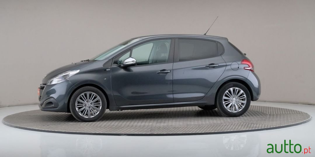 2016' Peugeot 208 photo #4