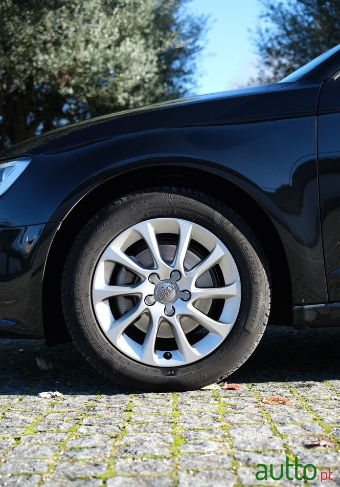 2013' Audi A3 Sportback photo #4