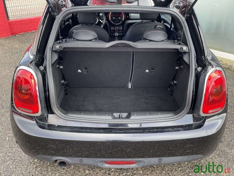 2015' MINI Cooper photo #3