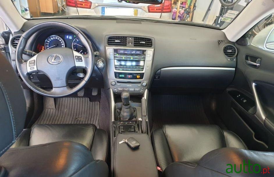 2010' Lexus Is-200 Executive 5G photo #3