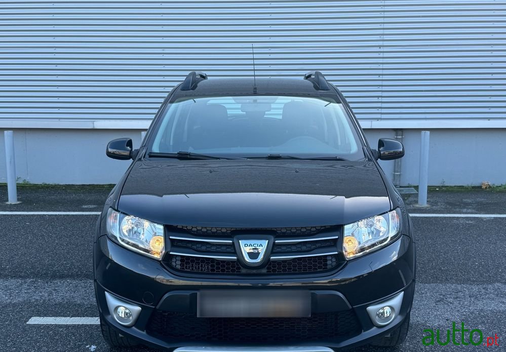 2015' Dacia Sandero Stepway photo #3