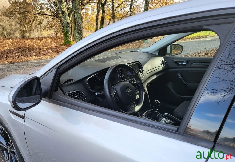 2016' Renault Megane photo #5