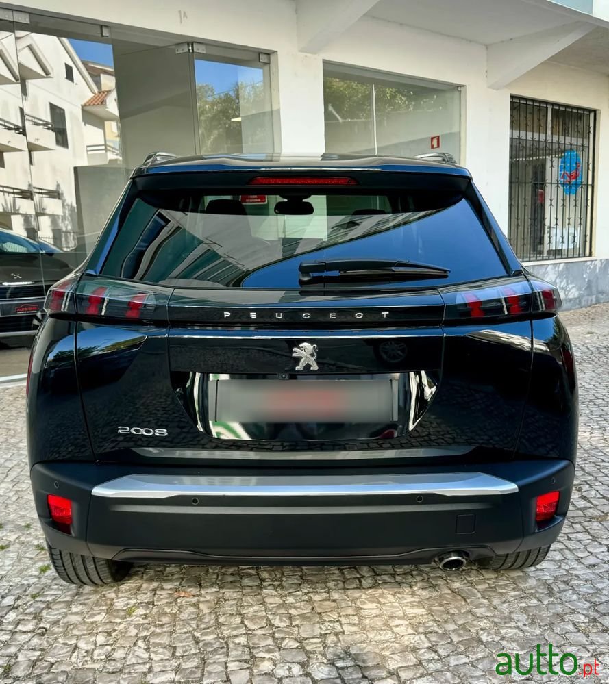 2020' Peugeot 2008 1.5 Bluehdi Allure photo #5