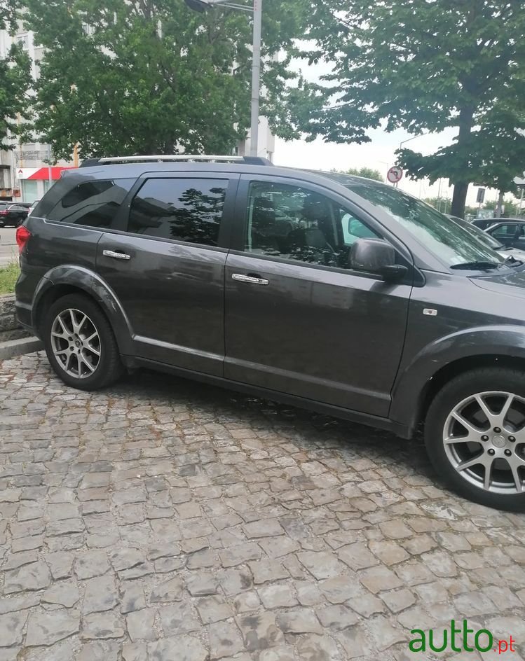 2014' Fiat Freemont 2.0 M-Jet photo #5