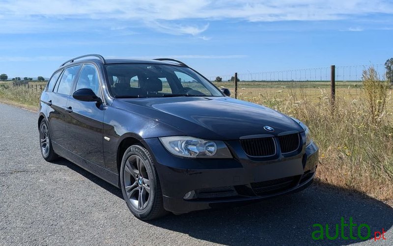 2008' BMW Série 3 D Touring photo #3