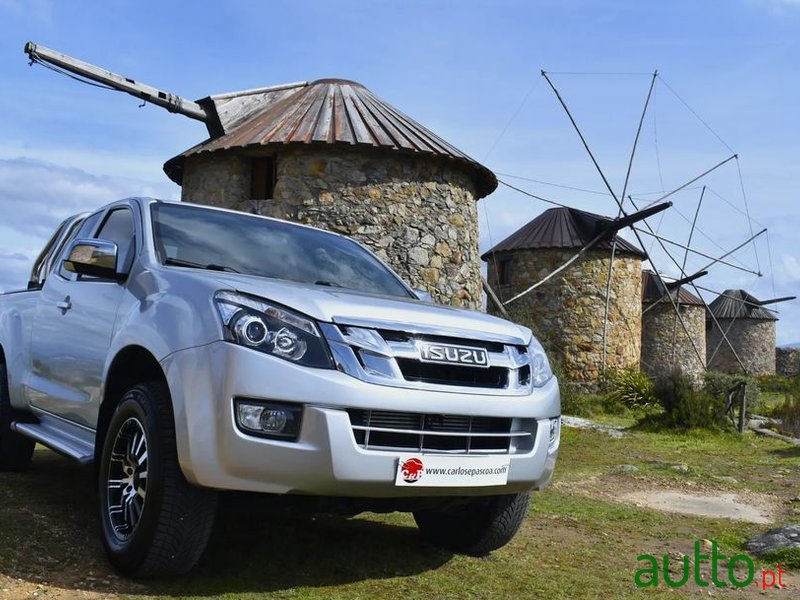 2016' Isuzu D-Max photo #6