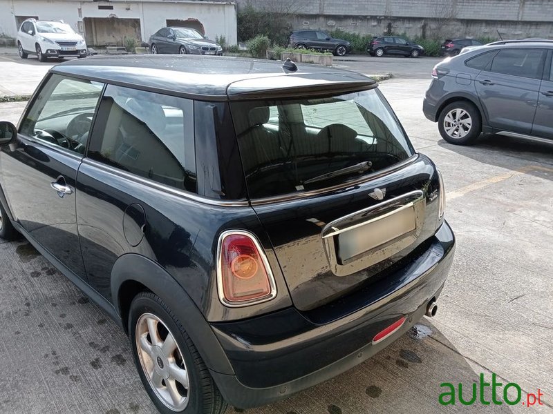 2008' MINI One 3 Portas photo #3