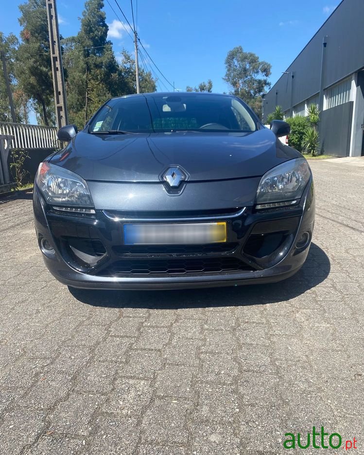 2012' Renault Mégane Coupe photo #4