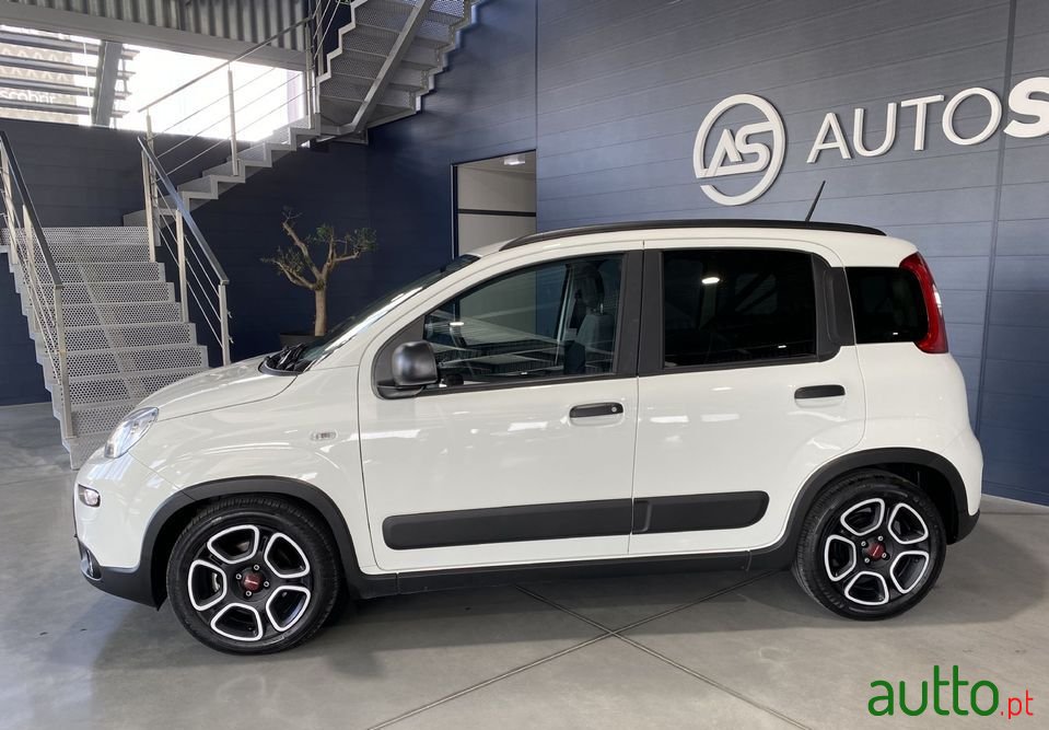 2021' Fiat Panda photo #2