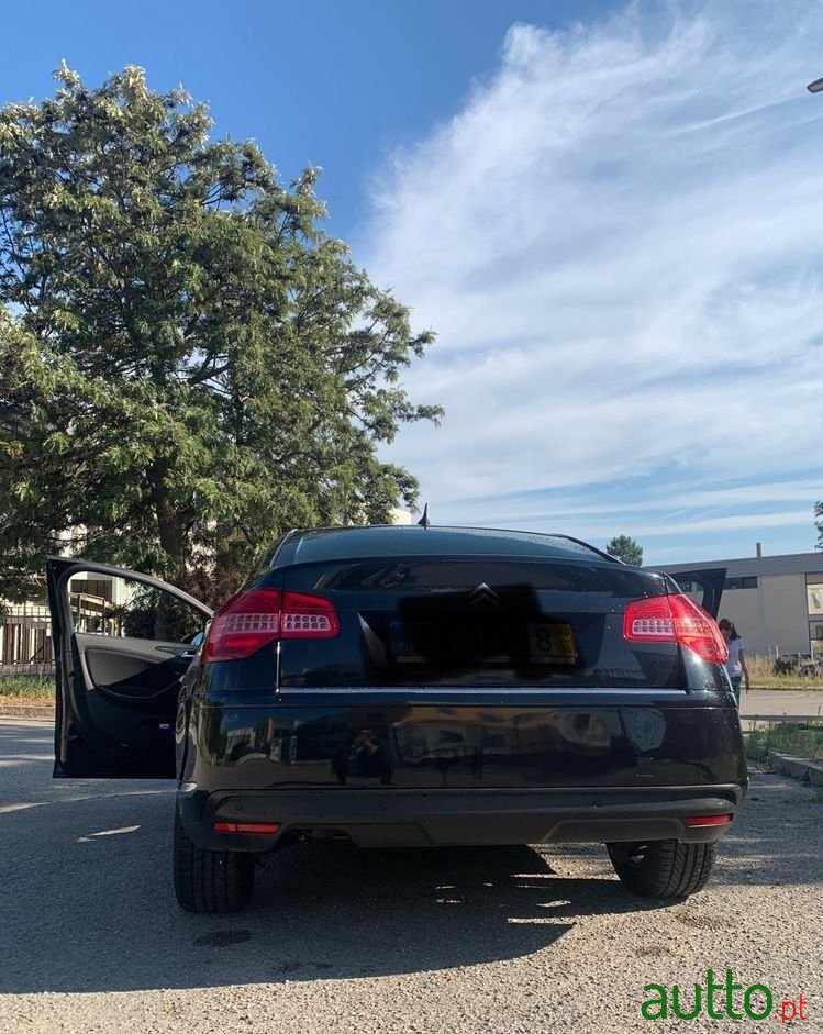 2010' Citroen C5 X 1.6 Hdi photo #2